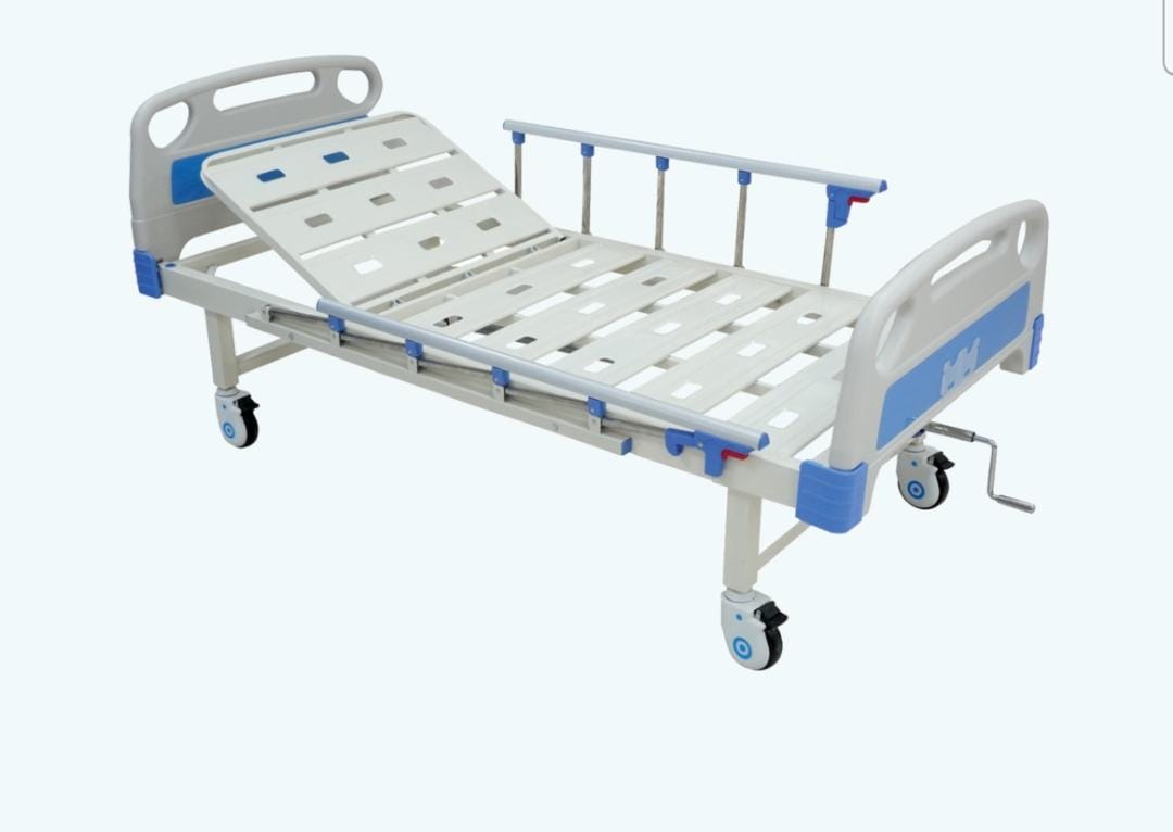 Semi fowler cot